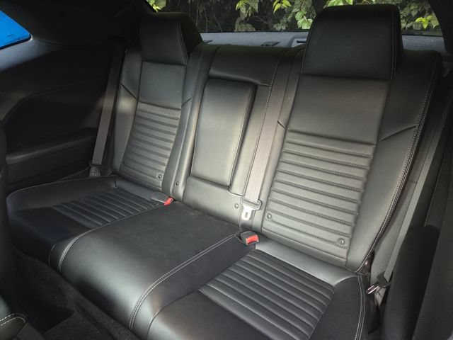 Used 2013 Dodge Challenger R/T Plus RWD image 9