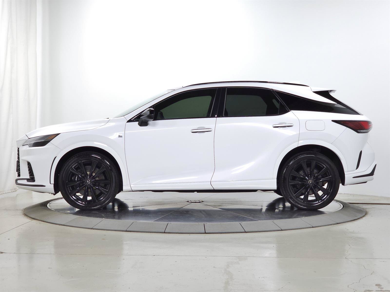 Used 2023 Lexus RX 500h F Sport w/ Accessory Package (Z1) AWD/4WD image 5