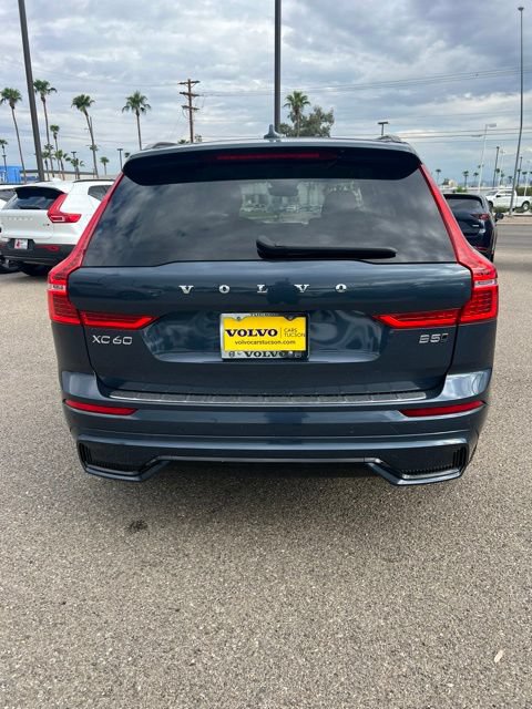 Used 2024 Volvo XC60 B5 Plus AWD/4WD image 4