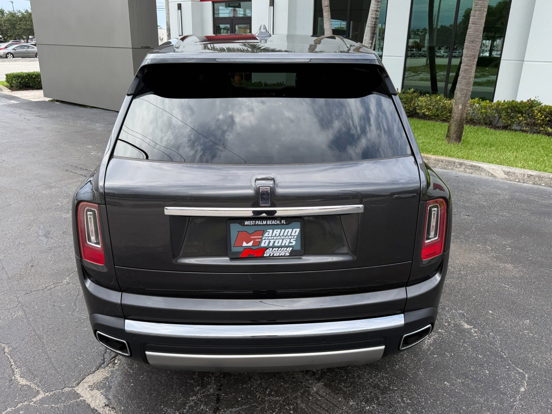 Used 2022 Rolls-Royce Cullinan AWD/4WD image 18