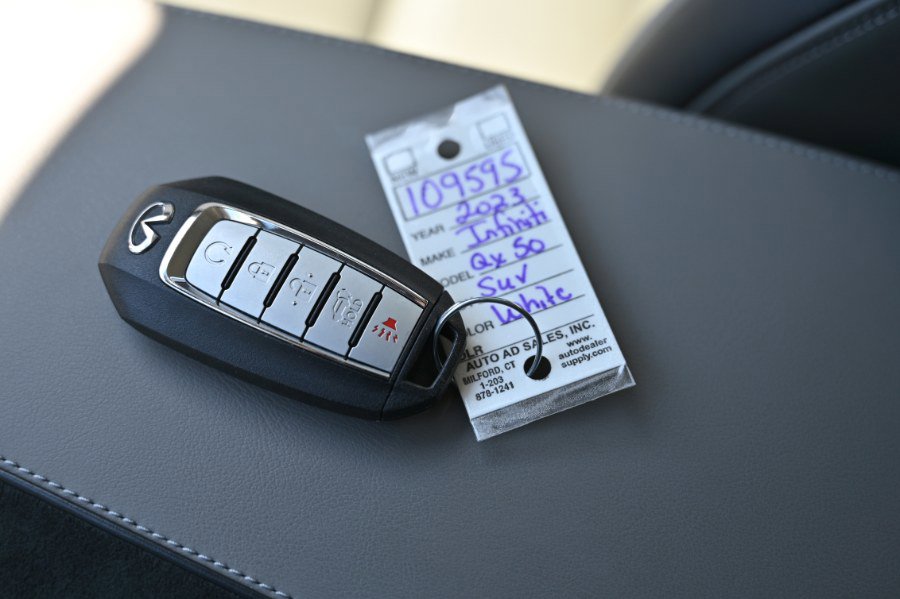 Used 2023 INFINITI QX50 Sensory AWD/4WD image 38