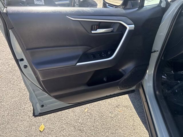 Used 2023 Toyota RAV4 XLE image 18