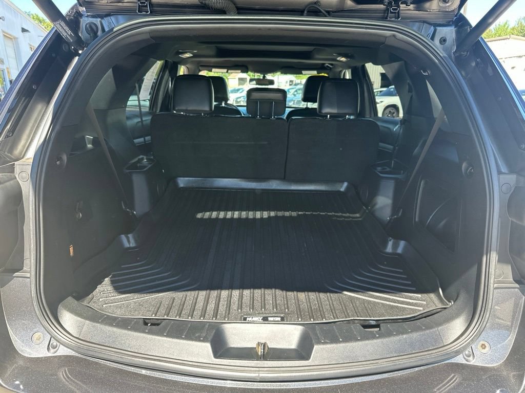 Used 2017 Ford Explorer XLT w/ Equipment Group 202A AWD/4WD image 30