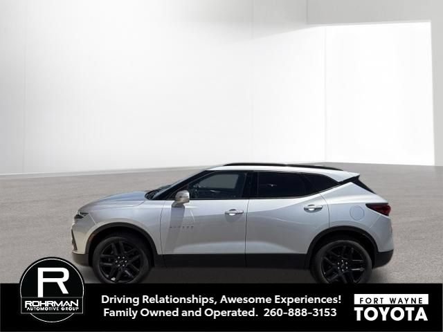 Used 2020 Chevrolet Blazer LT FWD image 3