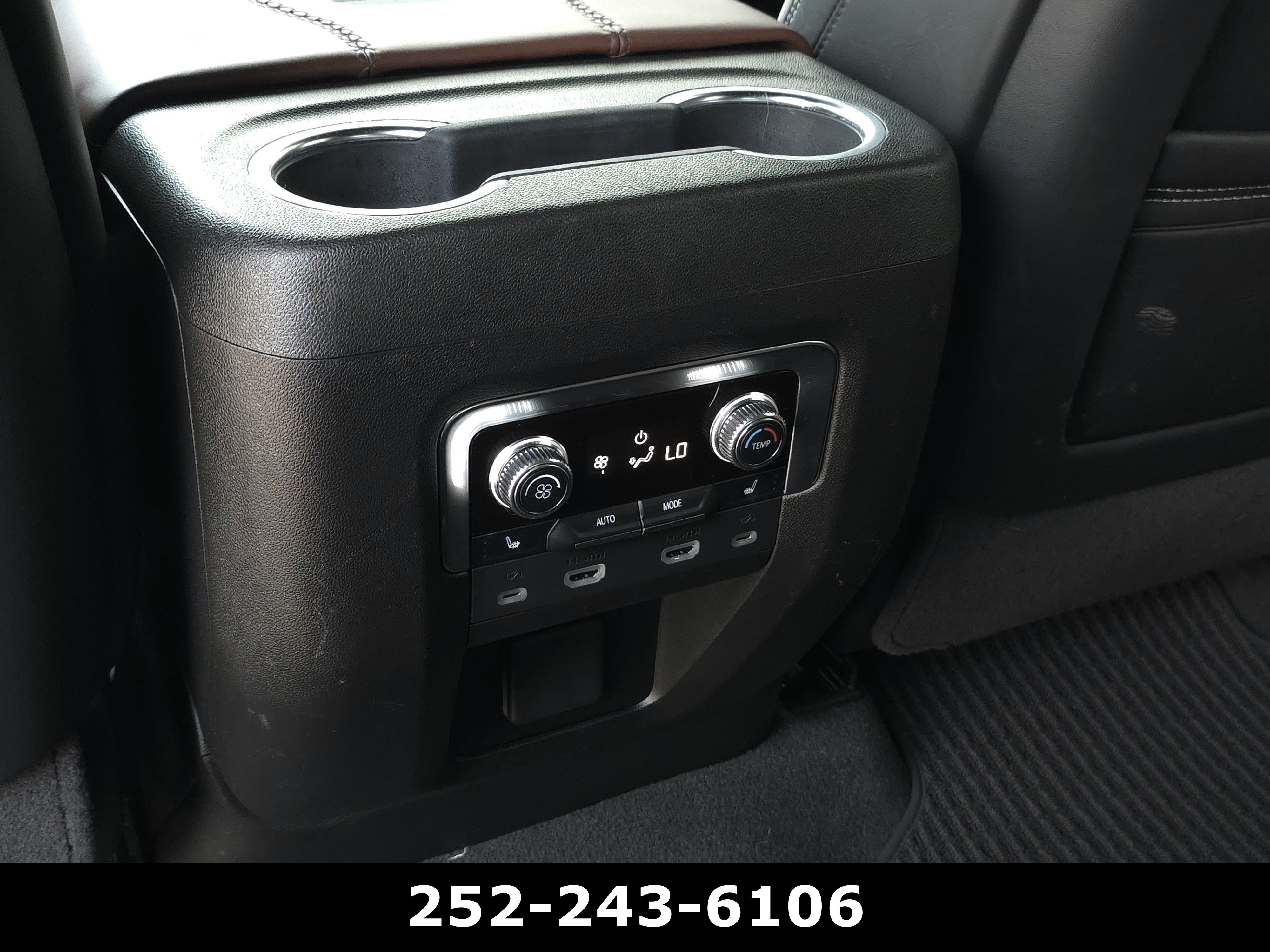 Used 2024 GMC Yukon Denali Ultimate AWD/4WD image 30