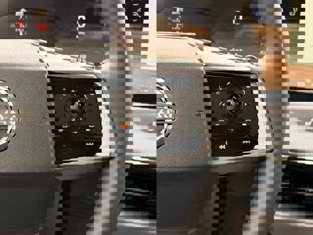 New 2026 Nissan Leaf Platinum+ w/ Cargo Package (Platinum+) image 24