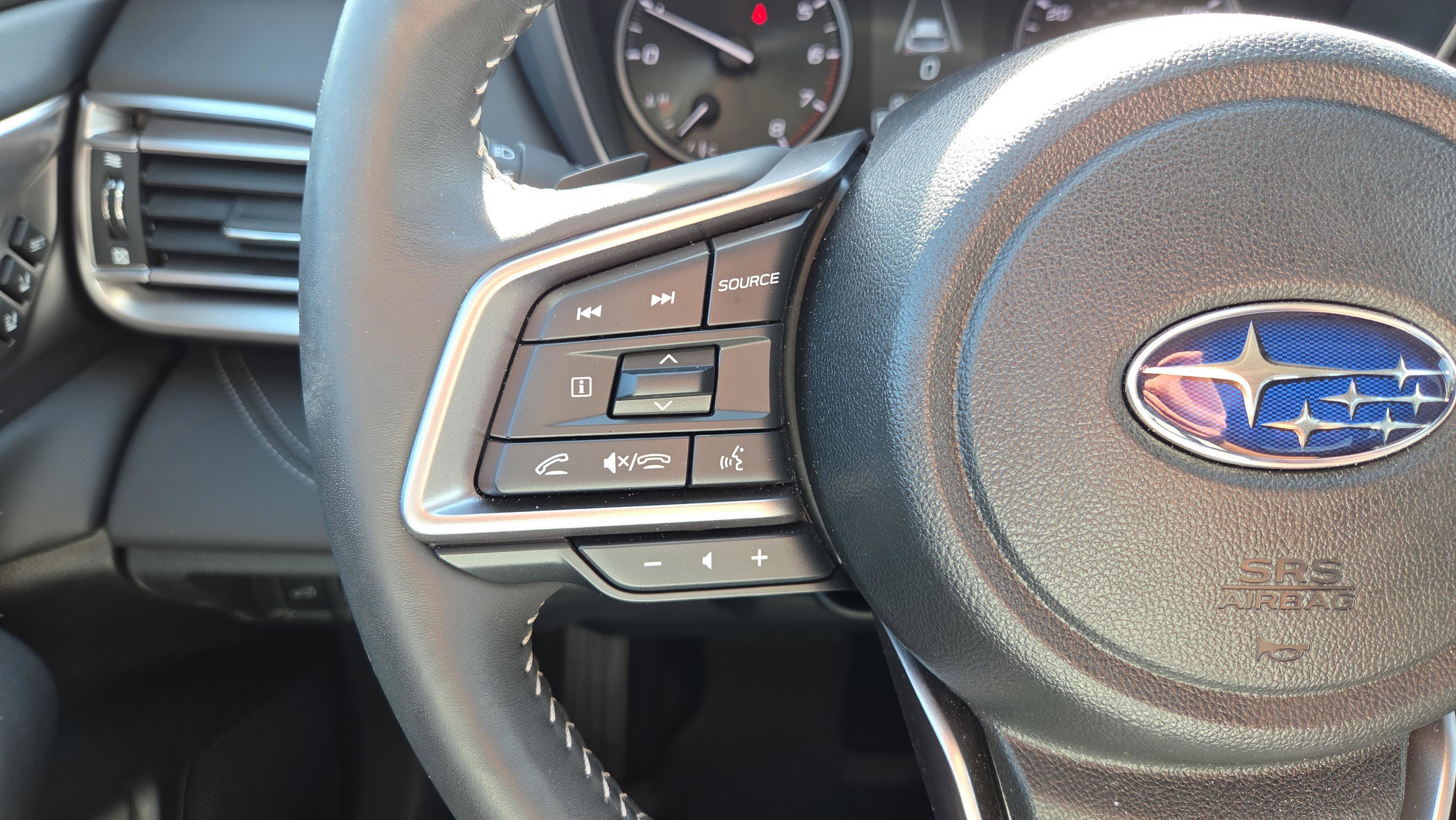 Used 2025 Subaru Outback Touring XT w/ Popular Package #2 image 34