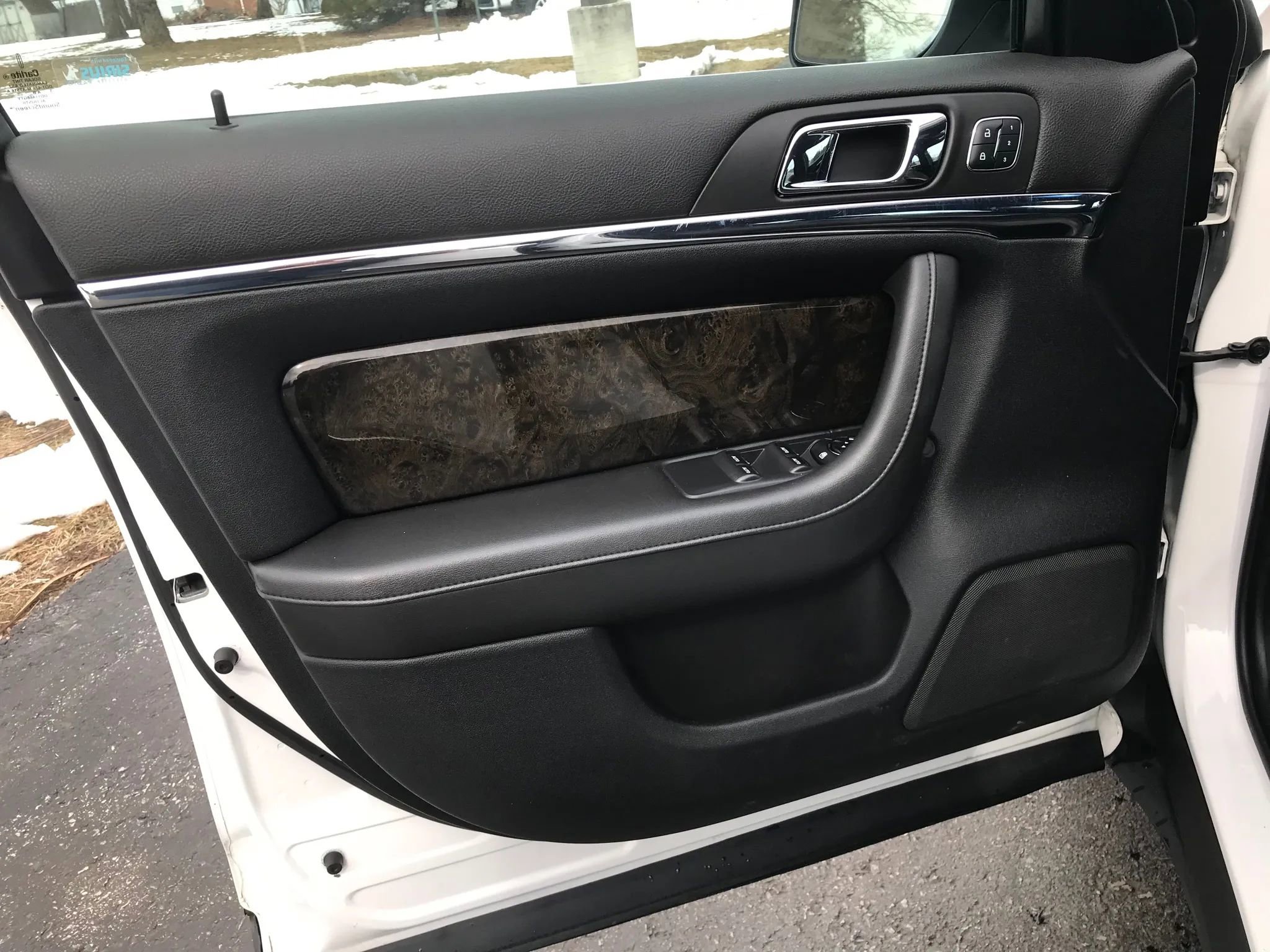 Used 2014 Lincoln MKS Sedan 4D w/ Equipment Group 101A image 12