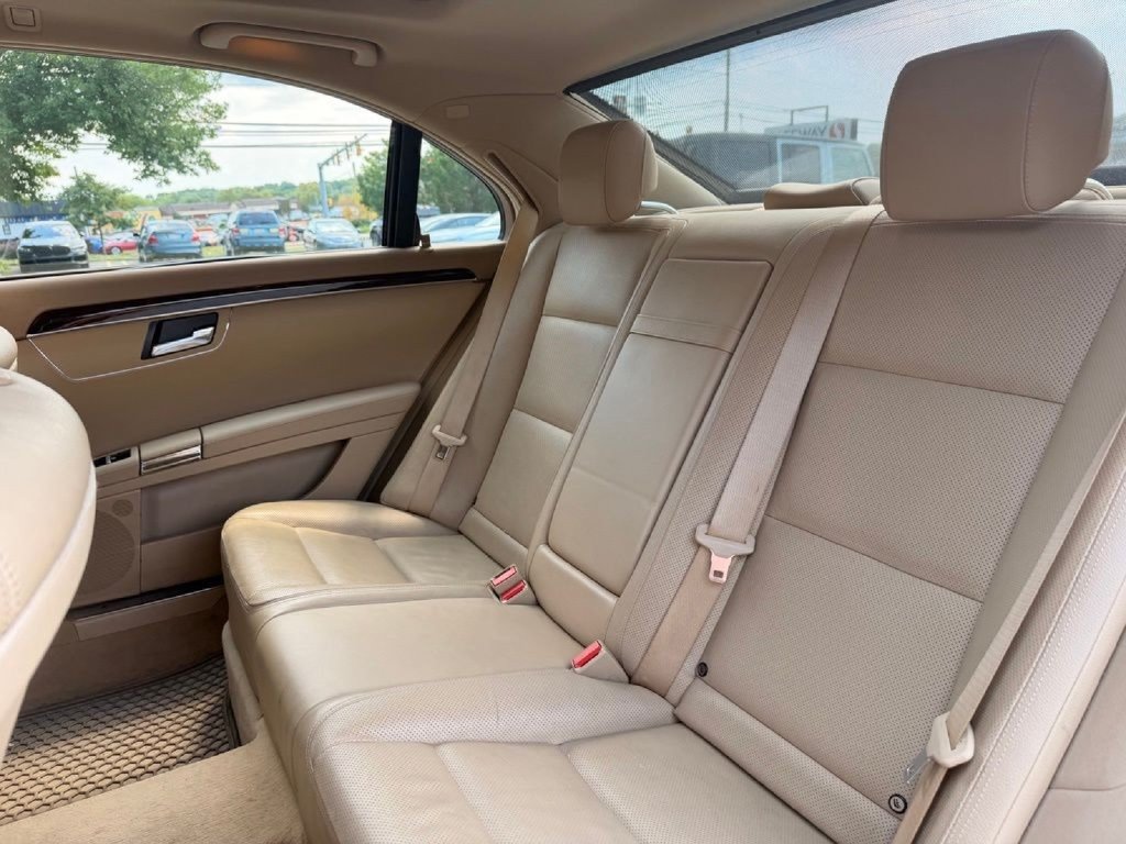 Used 2010 Mercedes-Benz S 550 4MATIC image 10