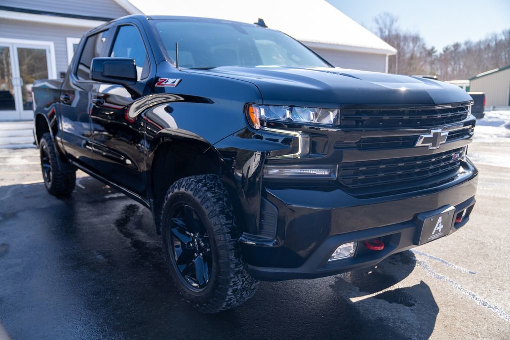 Used 2022 Chevrolet Silverado 1500 LT Trail Boss w/ Bed Protection Package image 9