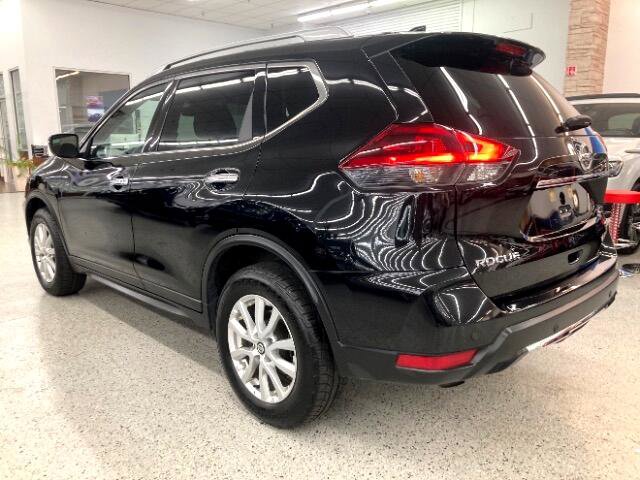 Used 2020 Nissan Rogue SV image 6
