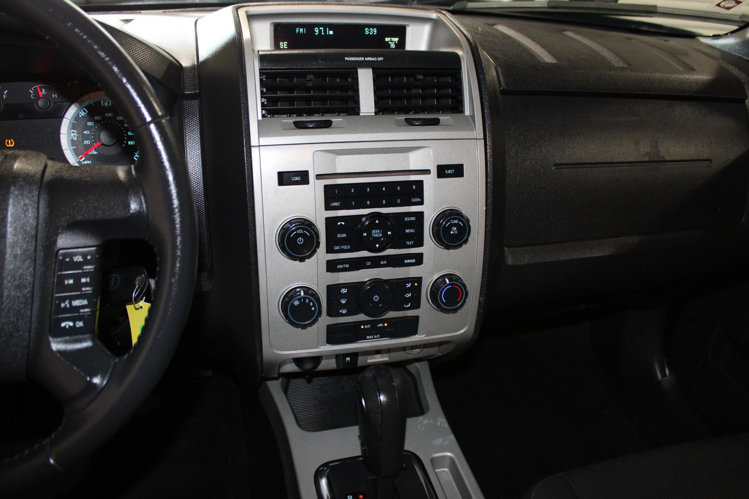Used 2010 Ford Escape XLT FWD image 13