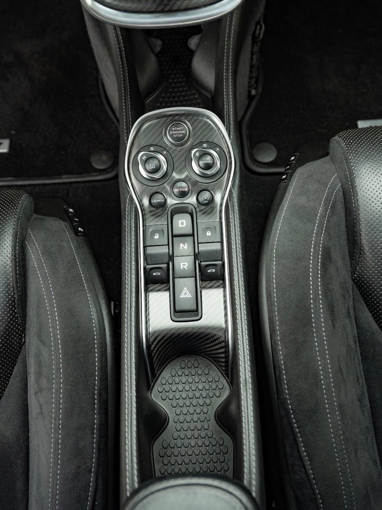 Used 2017 McLaren 570S RWD image 40