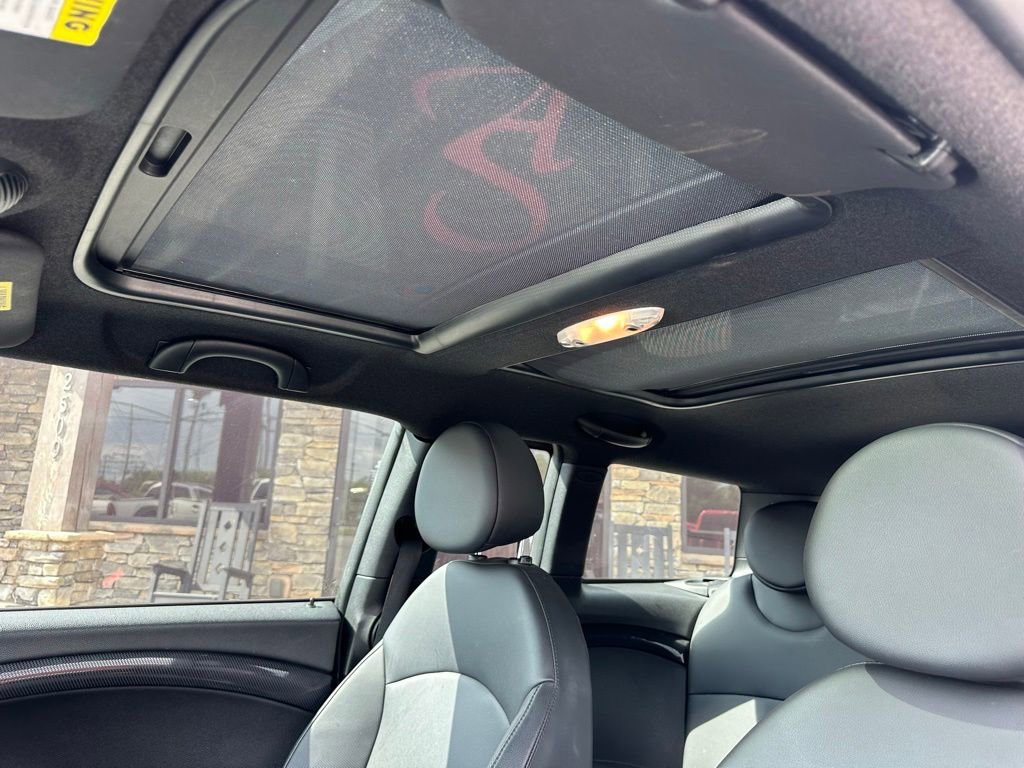 Used 2012 MINI Cooper Clubman S FWD image 12