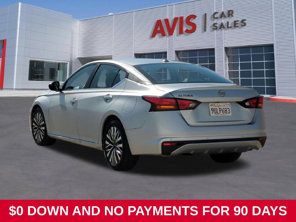 Used 2025 Nissan Altima 2.5 SV FWD image 9