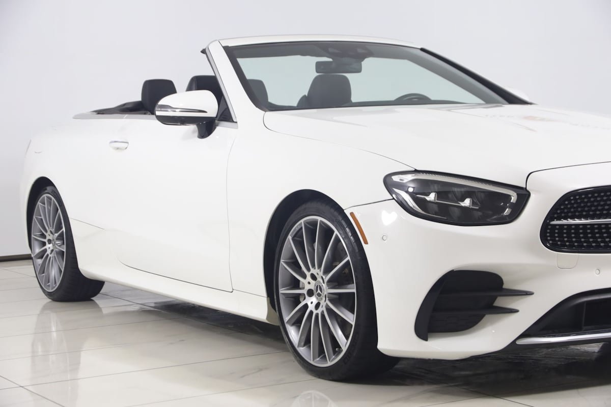 Used 2023 Mercedes-Benz E 450 Cabriolet w/ AMG Line image 59