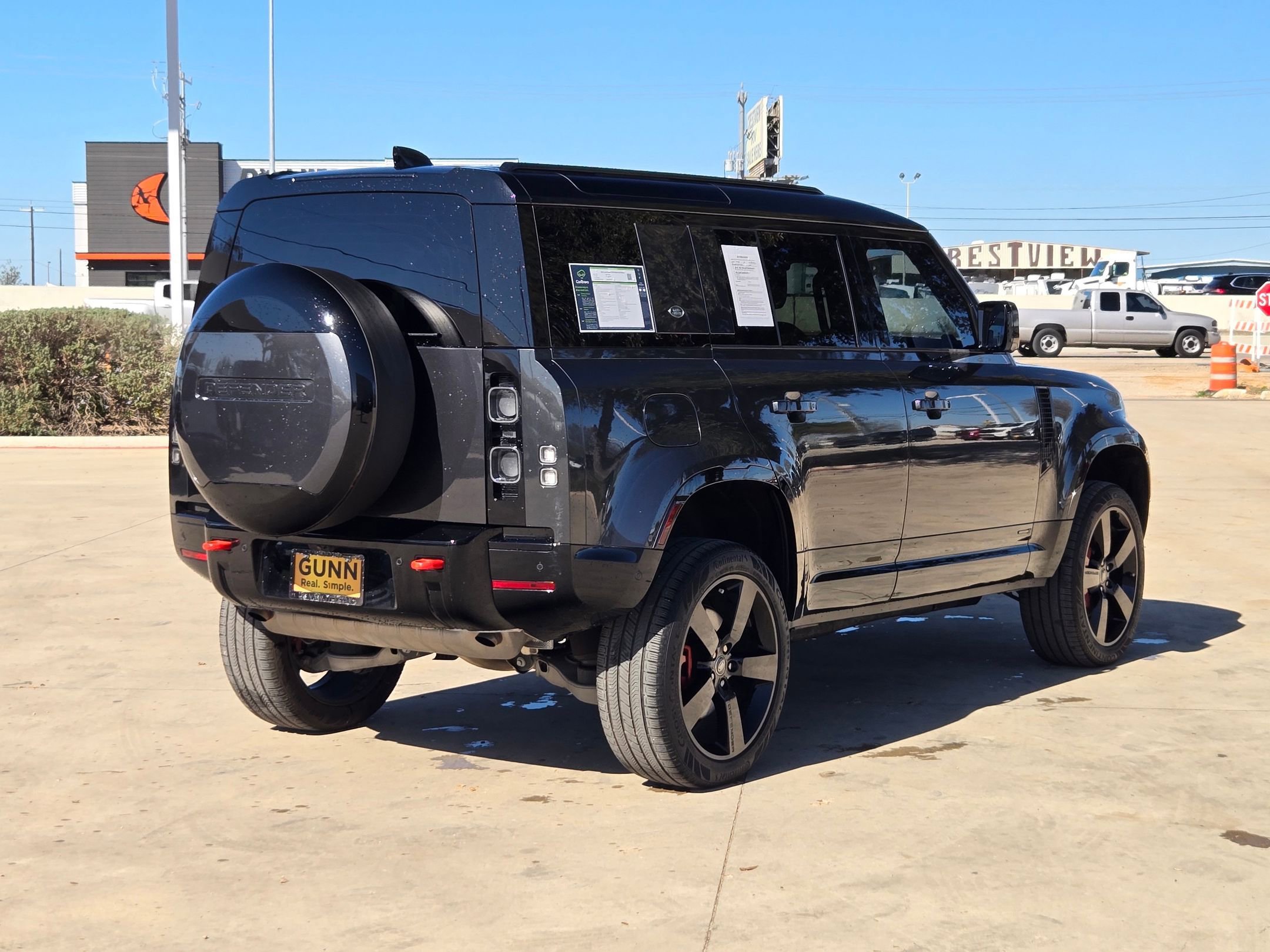 Used 2024 Land Rover Defender 110 X image 3