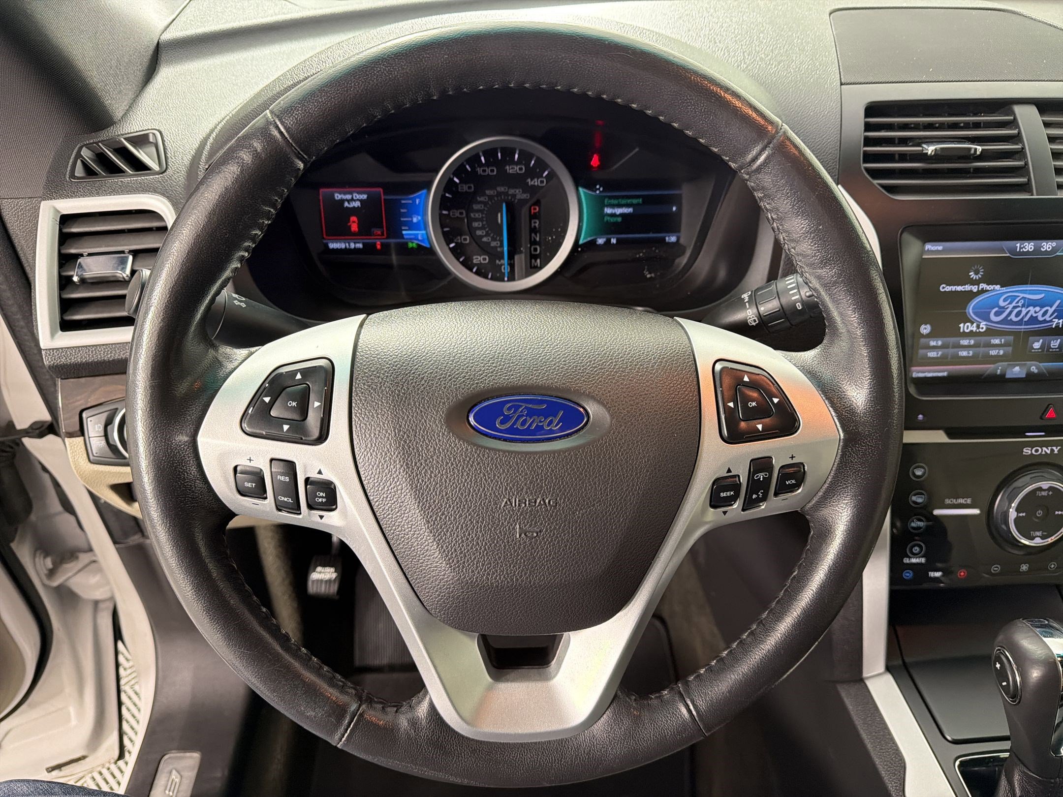 Used 2014 Ford Explorer Limited w/ Equipment Group 301A image 18