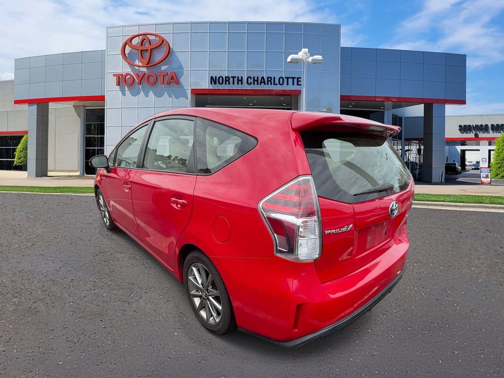 Used 2015 Toyota Prius V Five image 5