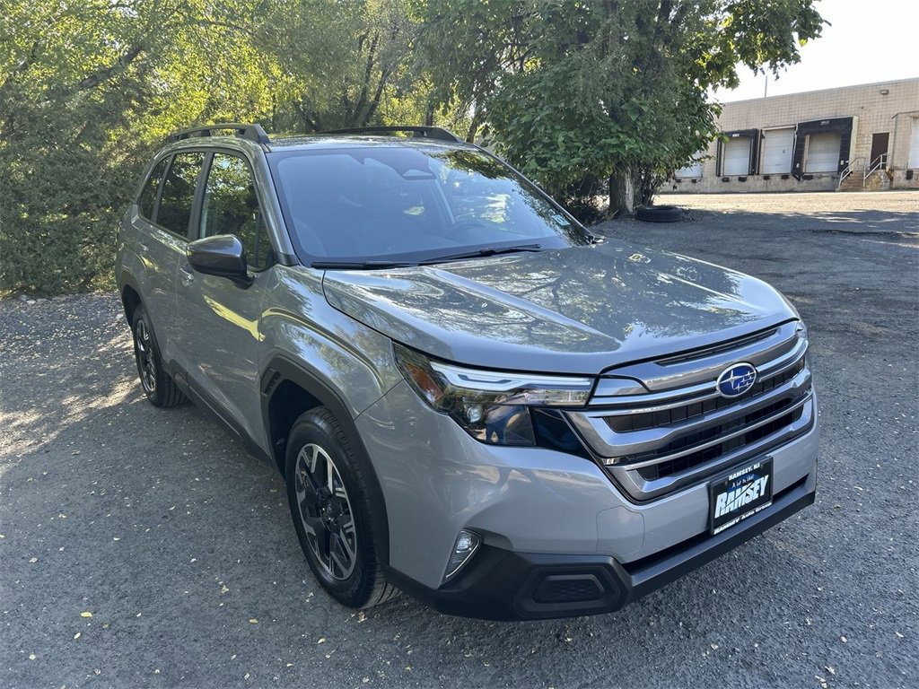 Certified 2025 Subaru Forester Premium image 2