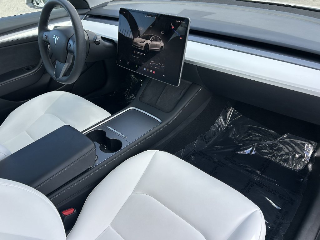 Used 2023 Tesla Model 3 Standard Range RWD image 8