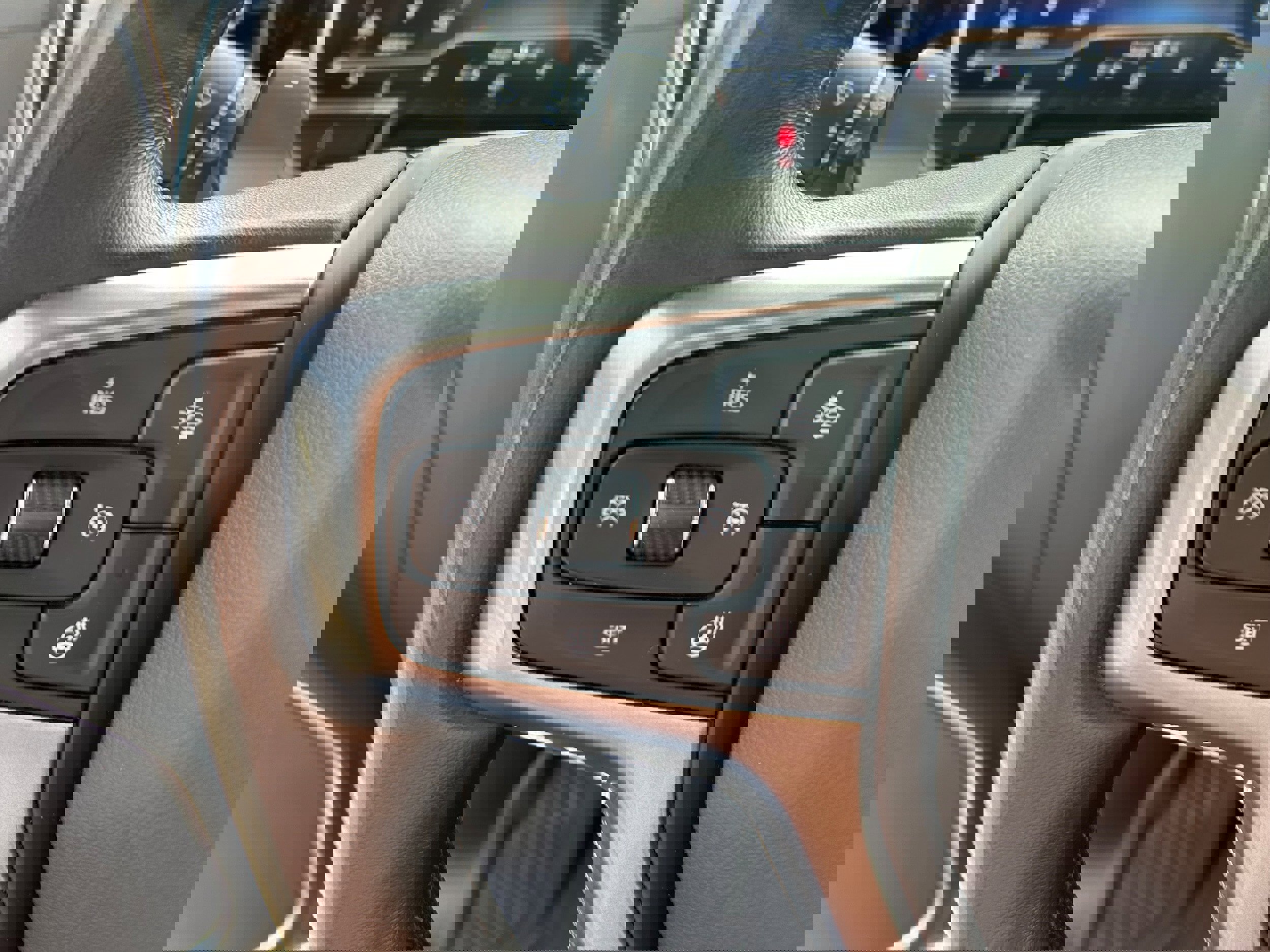 Used 2022 Chevrolet Silverado 1500 LTZ image 25