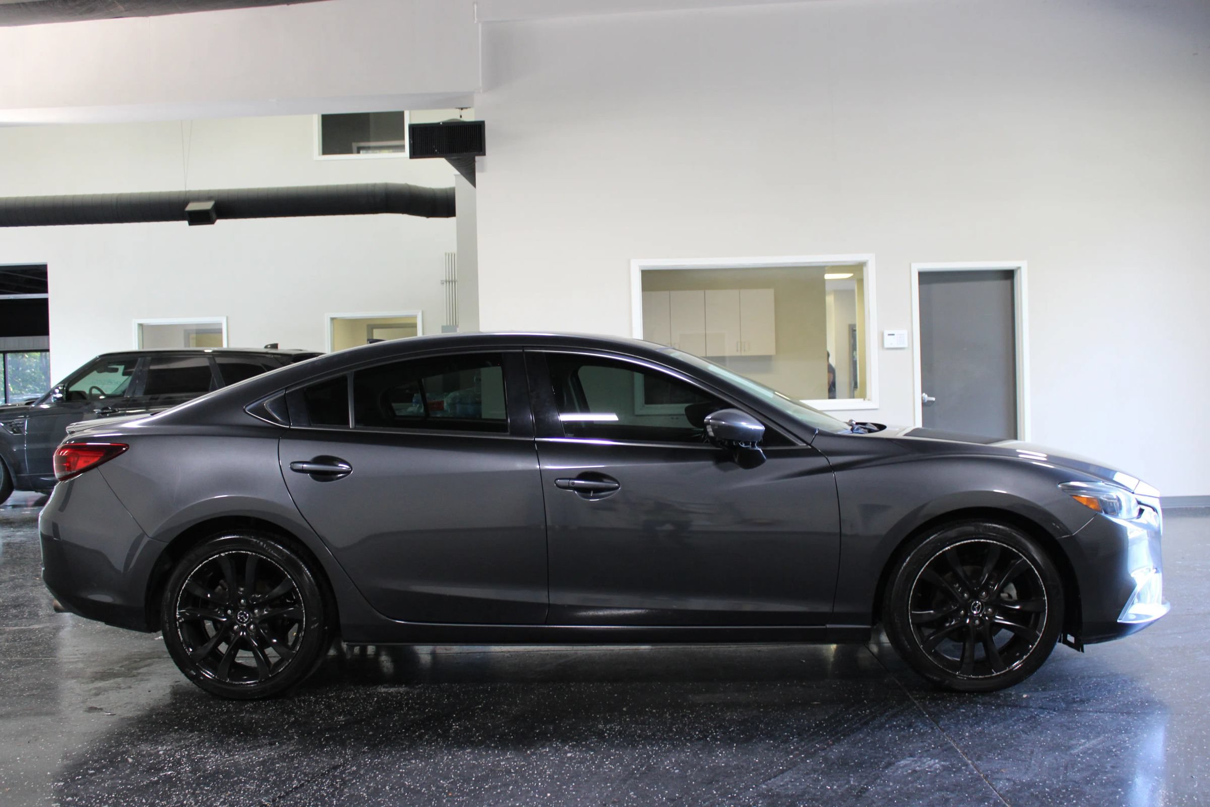 Used 2016 MAZDA MAZDA6 Grand Touring w/ GT Technology Package FWD image 2