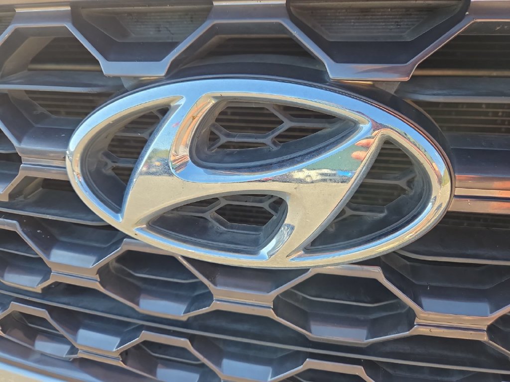 Used 2019 Hyundai Santa Fe SEL w/ Cargo Package FWD image 21
