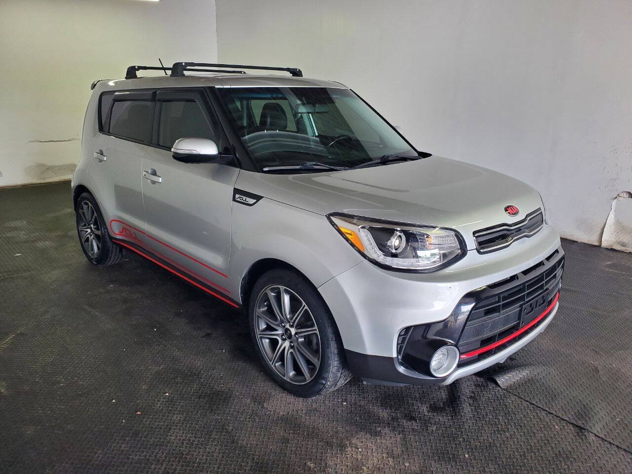 Used 2019 Kia Soul ! w/ Technology Package FWD image 3