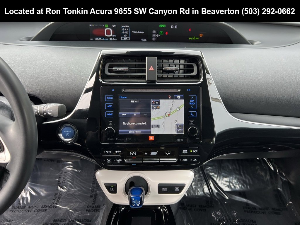 Used 2017 Toyota Prius Four image 19