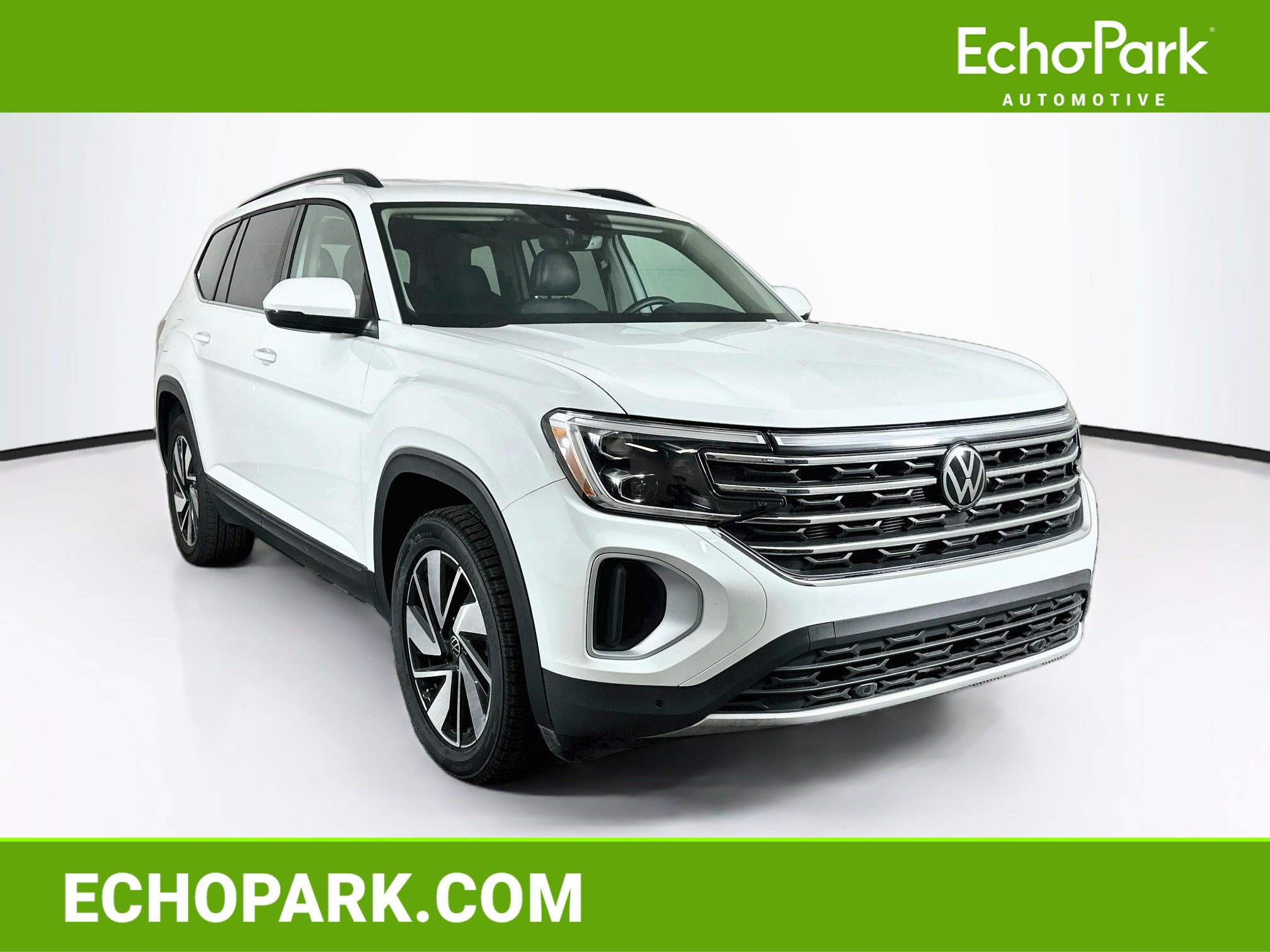 Used 2025 Volkswagen Atlas SE FWD image 1