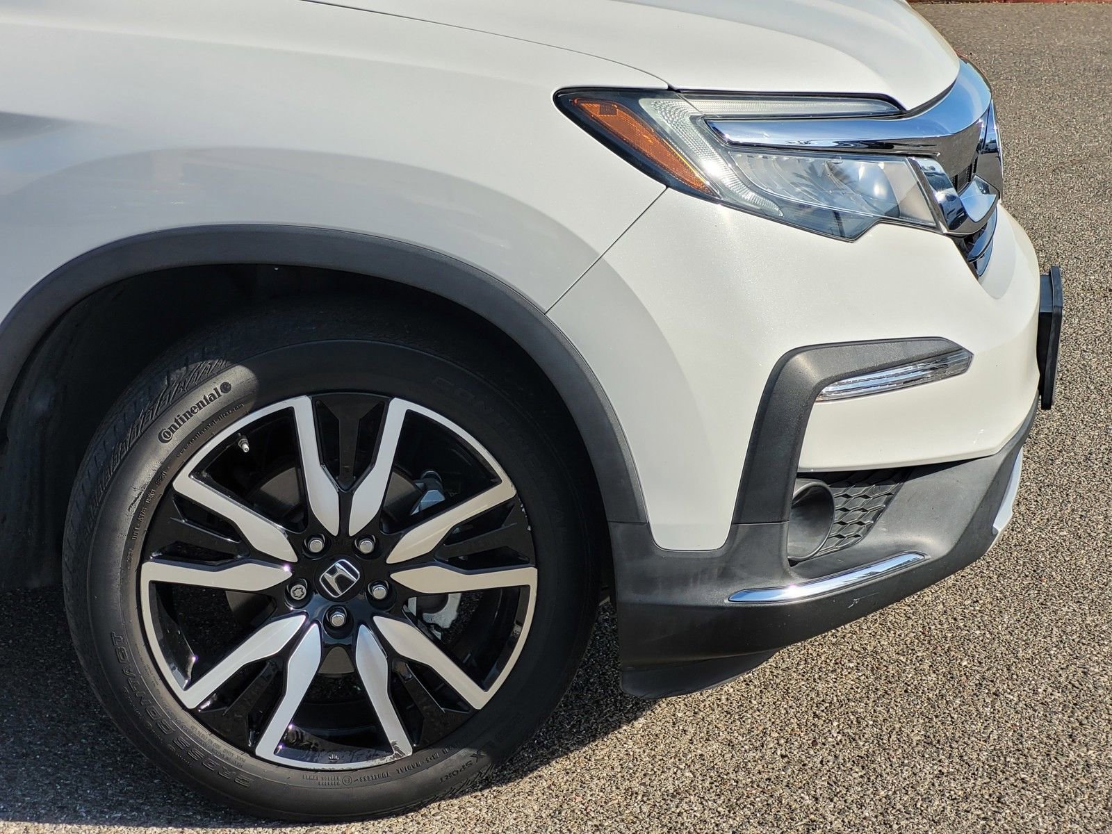 Used 2021 Honda Pilot Touring image 16