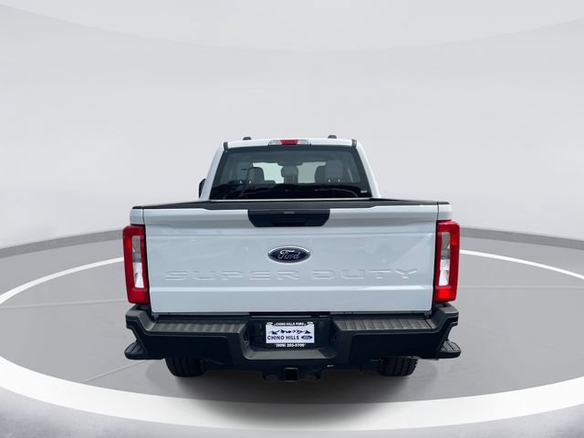 New 2026 Ford F350 XL w/ FX4 Off-Road Package AWD/4WD image 5