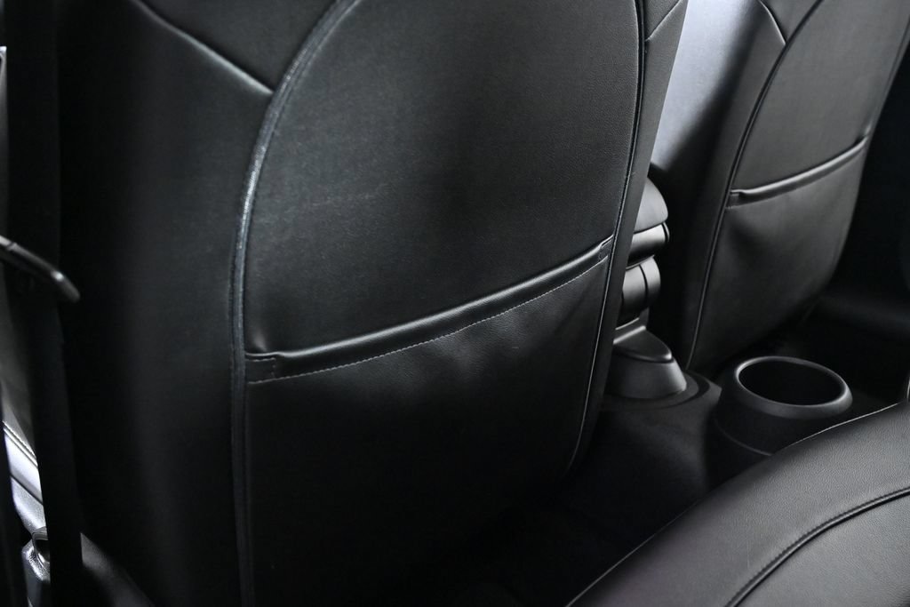 Used 2015 MINI Cooper 4-Door Hardtop FWD image 27