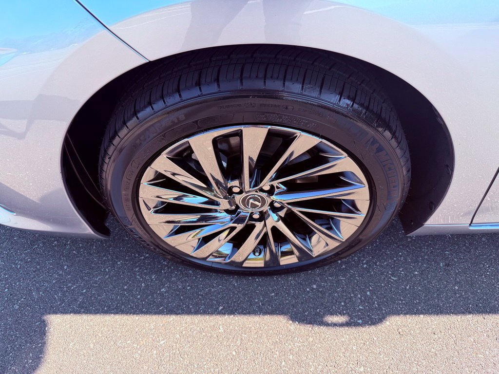 Certified 2024 Lexus ES 350 Ultra Luxury FWD image 19