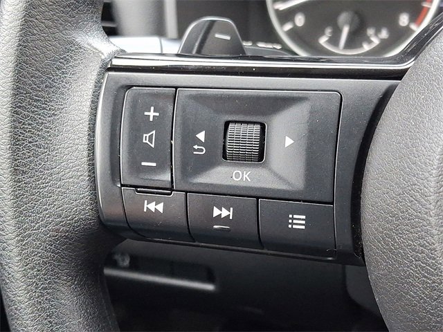 Used 2023 Nissan Rogue SV image 19