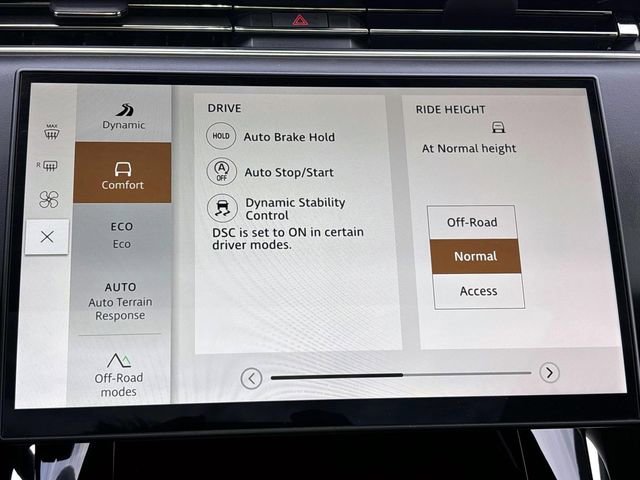 Used 2025 Land Rover Range Rover Sport SE image 27