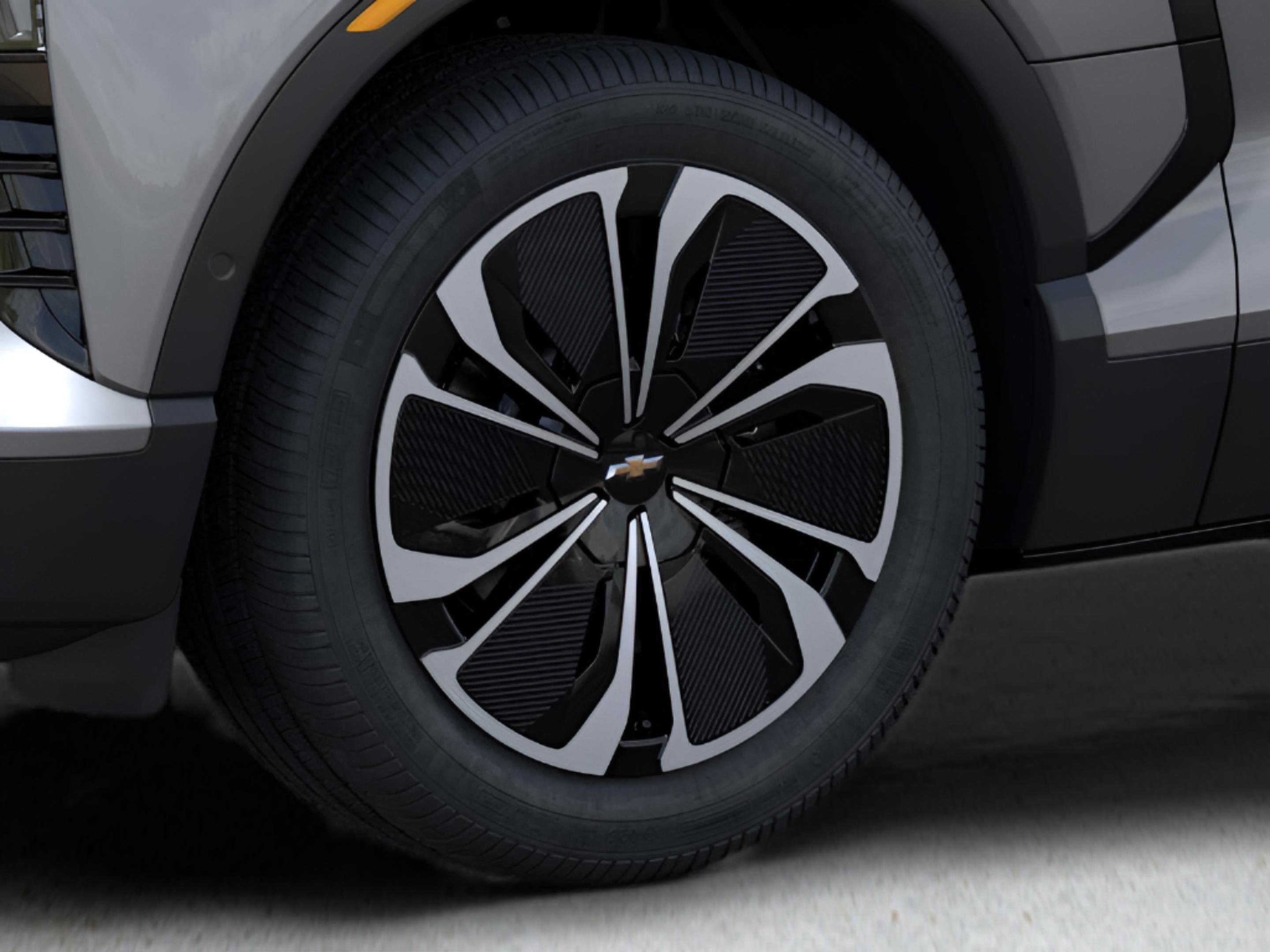 New 2025 Chevrolet Blazer EV LT image 32