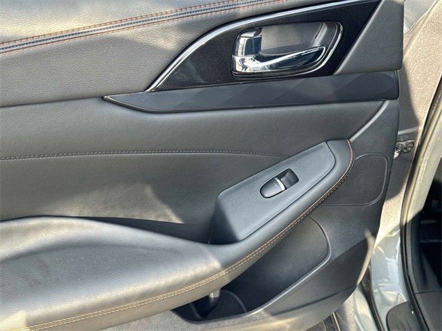 Used 2019 Nissan Maxima SR w/ Premium Package image 9