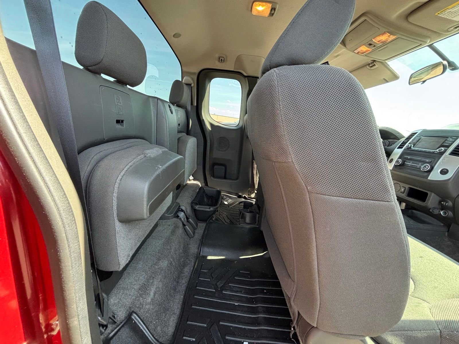Used 2017 Nissan Frontier S w/ S Preferred Package RWD image 9