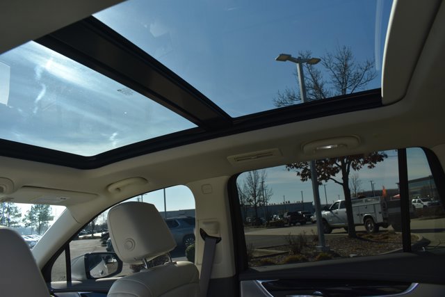 Used 2024 Cadillac XT6 Premium Luxury w/ Technology Package image 20