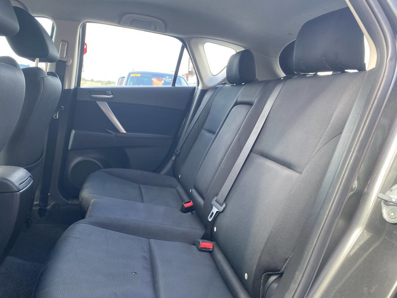 Used 2011 MAZDA MAZDA3 s Sport FWD image 15