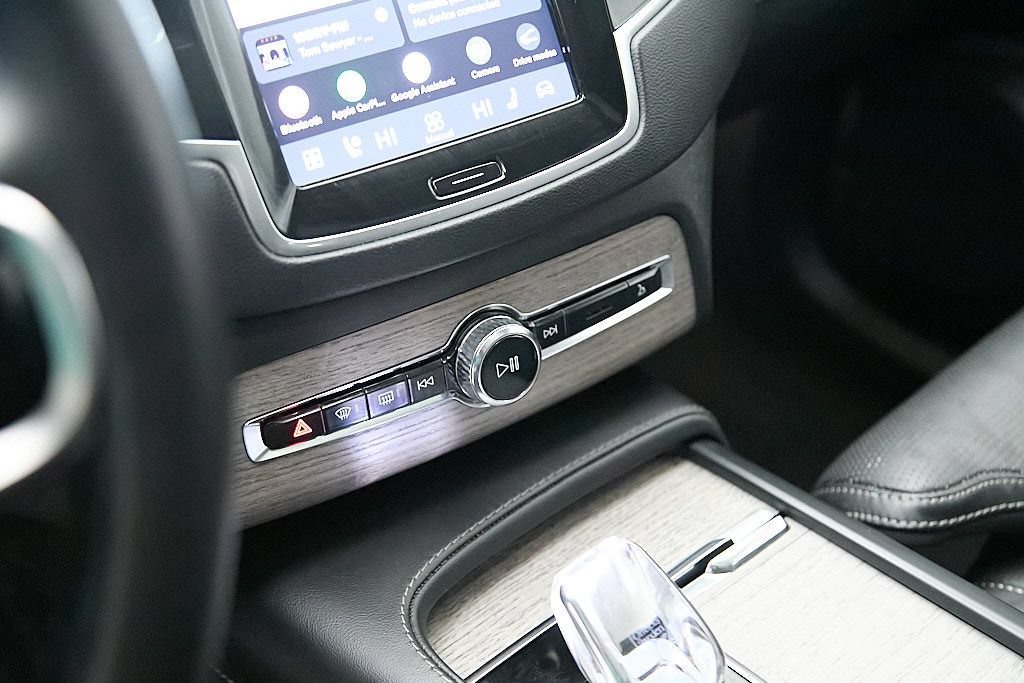 Used 2024 Volvo XC90 T8 Ultimate w/ Lounge Package AWD/4WD image 19