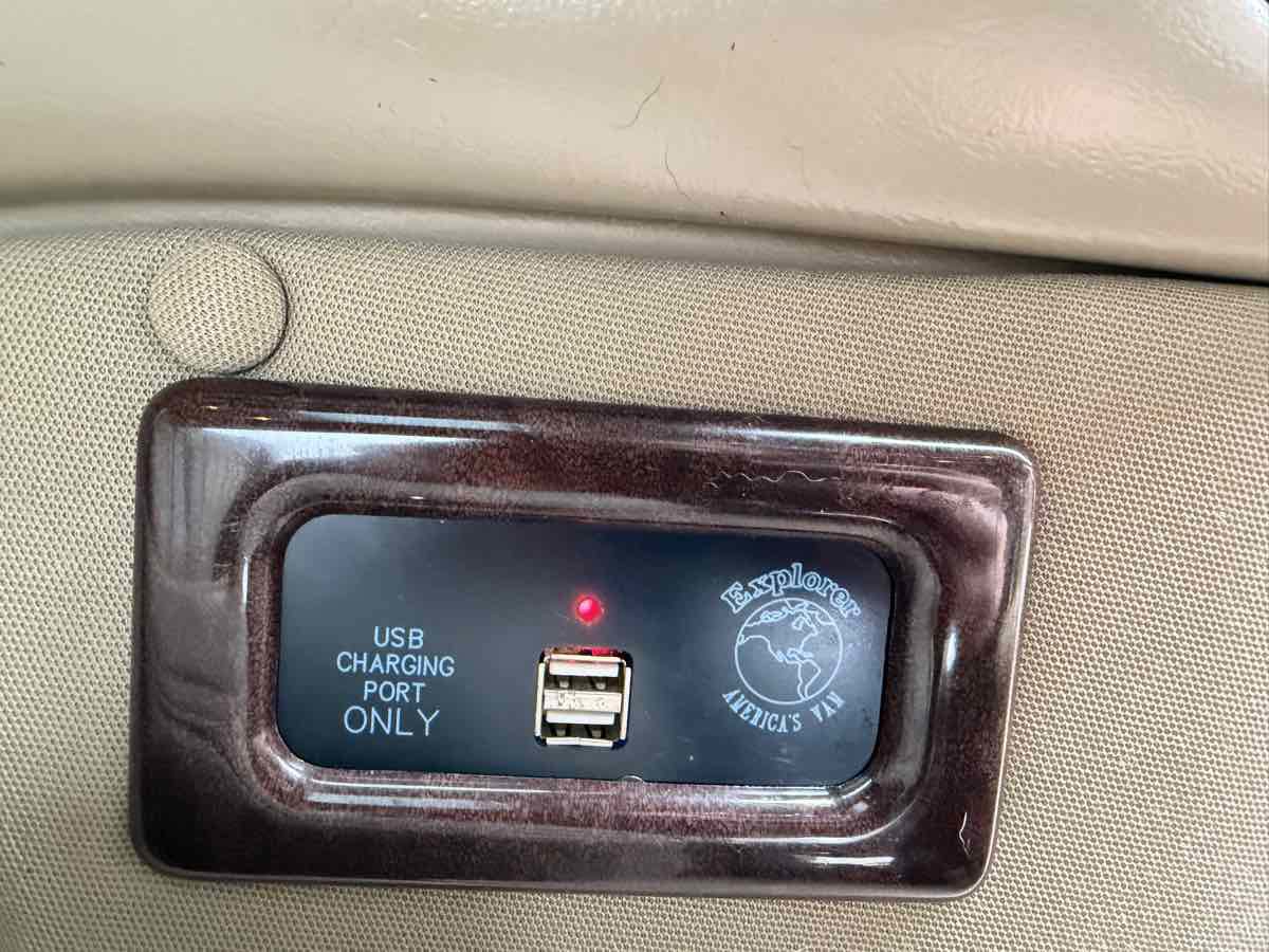 Used 2012 Chevrolet Express 1500 image 43