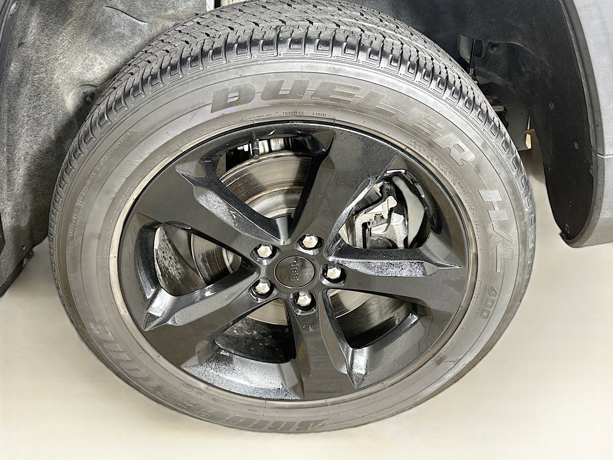 Used 2022 Jeep Grand Cherokee L Laredo image 11