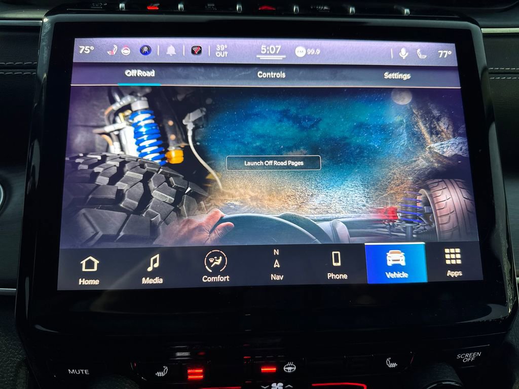 Certified 2022 Jeep Grand Cherokee L Limited image 35