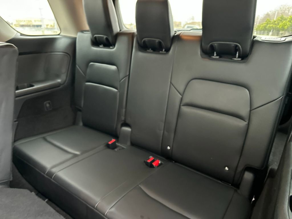 Used 2024 Nissan Pathfinder SL image 14