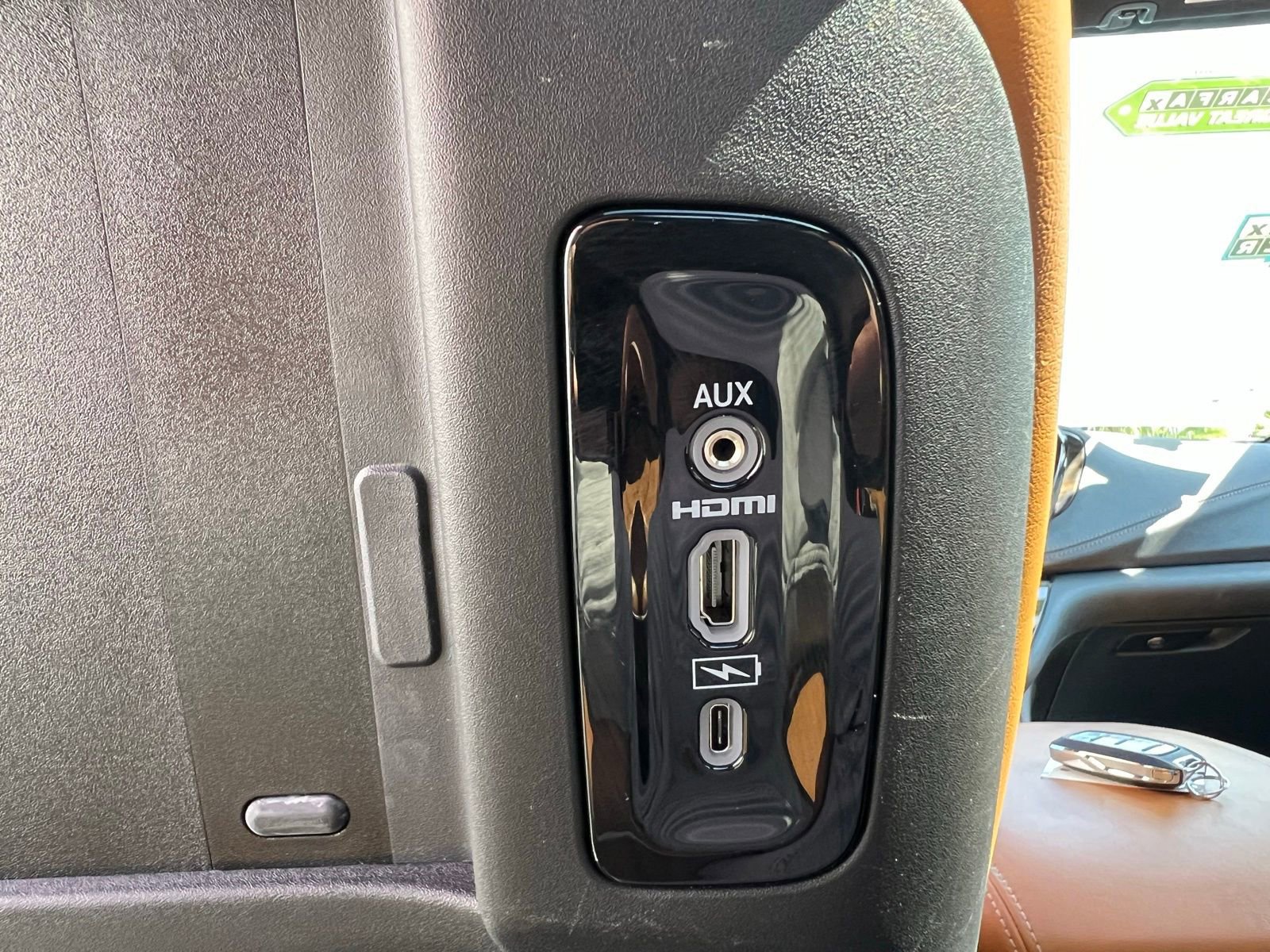 Used 2023 Chrysler Pacifica Pinnacle FWD image 66
