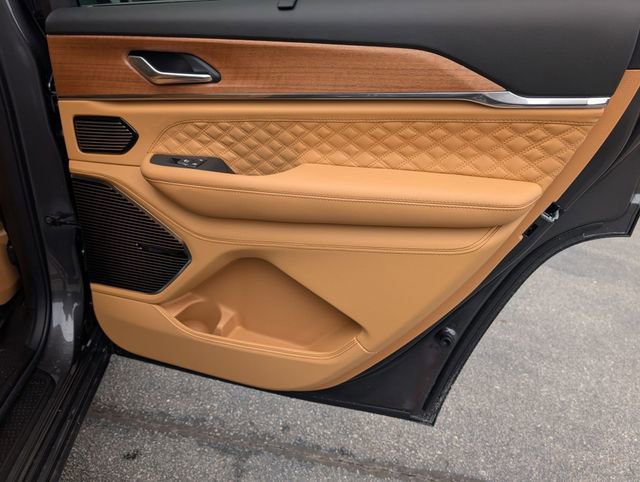 New 2026 Jeep Grand Cherokee L Summit image 32