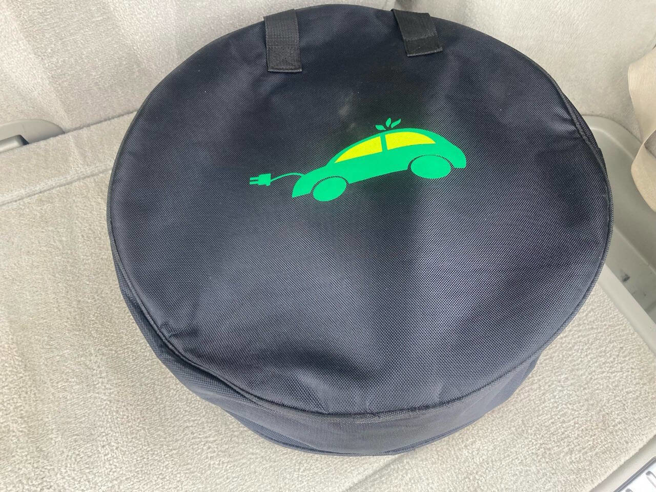 Used 2016 Volvo XC90 T8 Inscription w/ Vision Package image 18